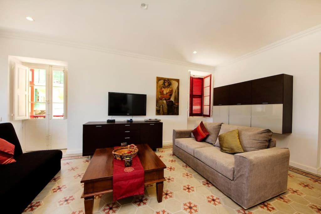 Ag3 - Large, Bright And Stylish Apartment Valletta Exterior photo