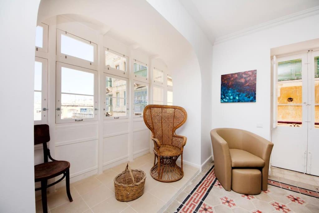 Ag3 - Large, Bright And Stylish Apartment Valletta Exterior photo